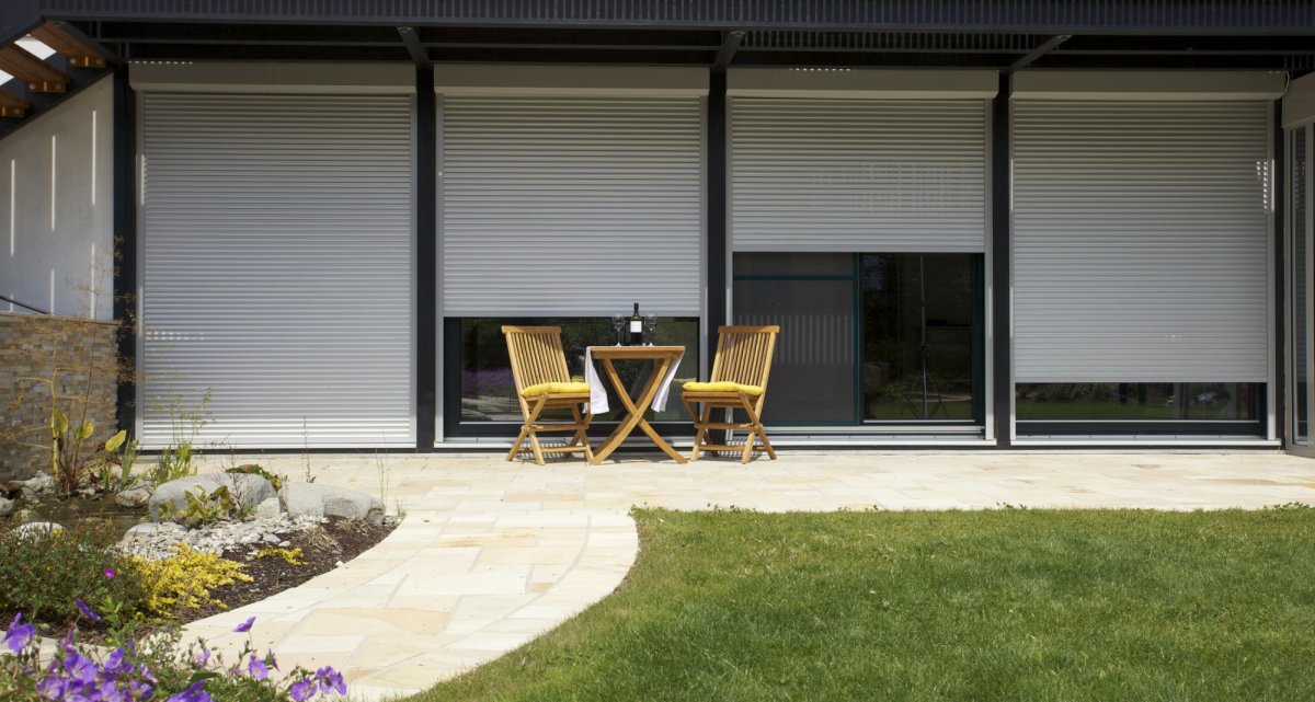 Vorbaurollladen im EG