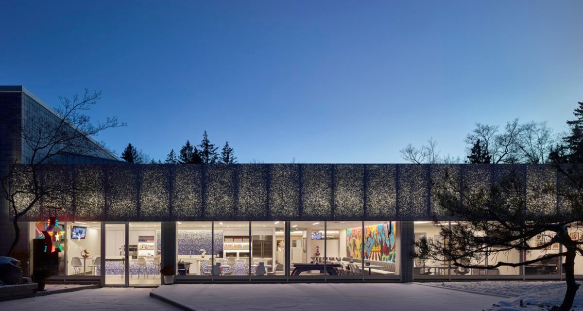 Alusion Fassadenverkleidung LED Beleuchtung